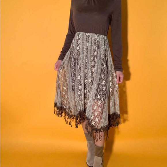 amitie brown with white lace midi dress - Picture 3 of 5